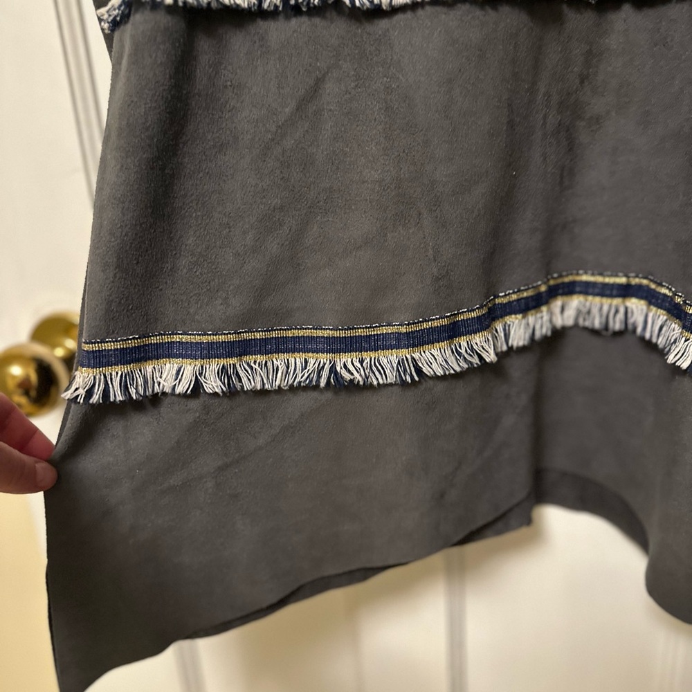 🔥Gray Microsuede Tunic with Tassels - Picture 2 of 6